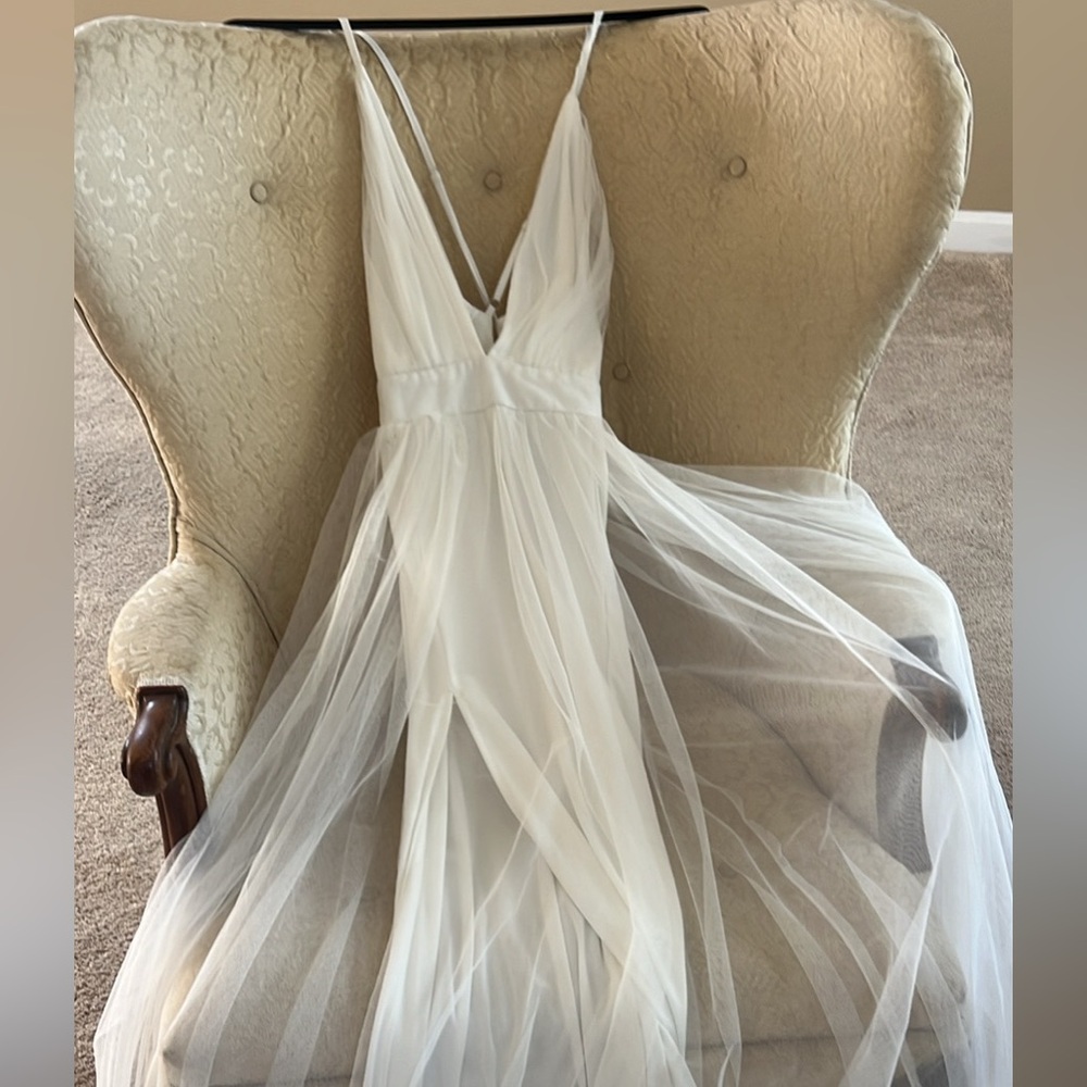 Fashion Nova wedding dress, small